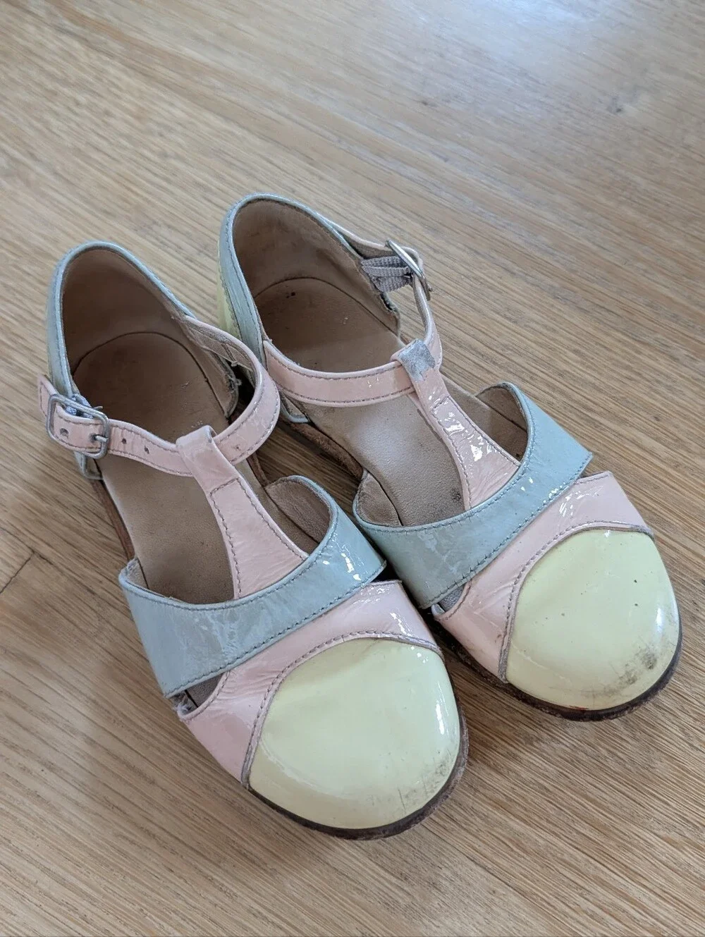 Girl's Pastel Colorblock T-Strap Heels Patent Leather Sz 26